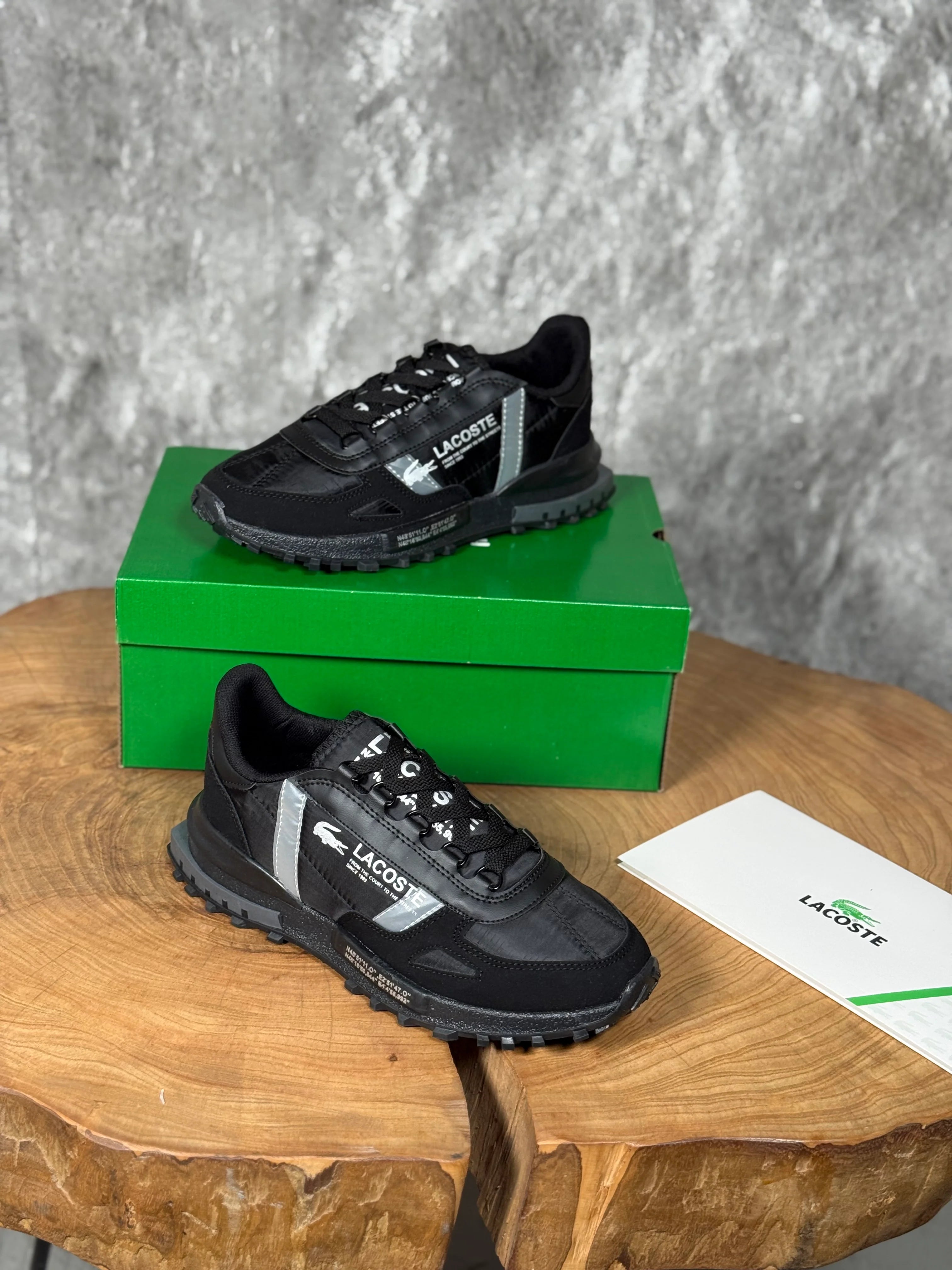 LACOSTE MODEL