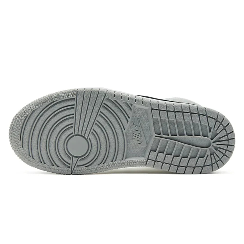 Air Jordan 1 Mid Light Smoke Grey