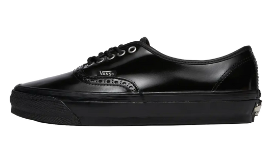 OTW Authentic 44 Siped Vibram Gloss Leather "Brogue Black" VN000V33BKA