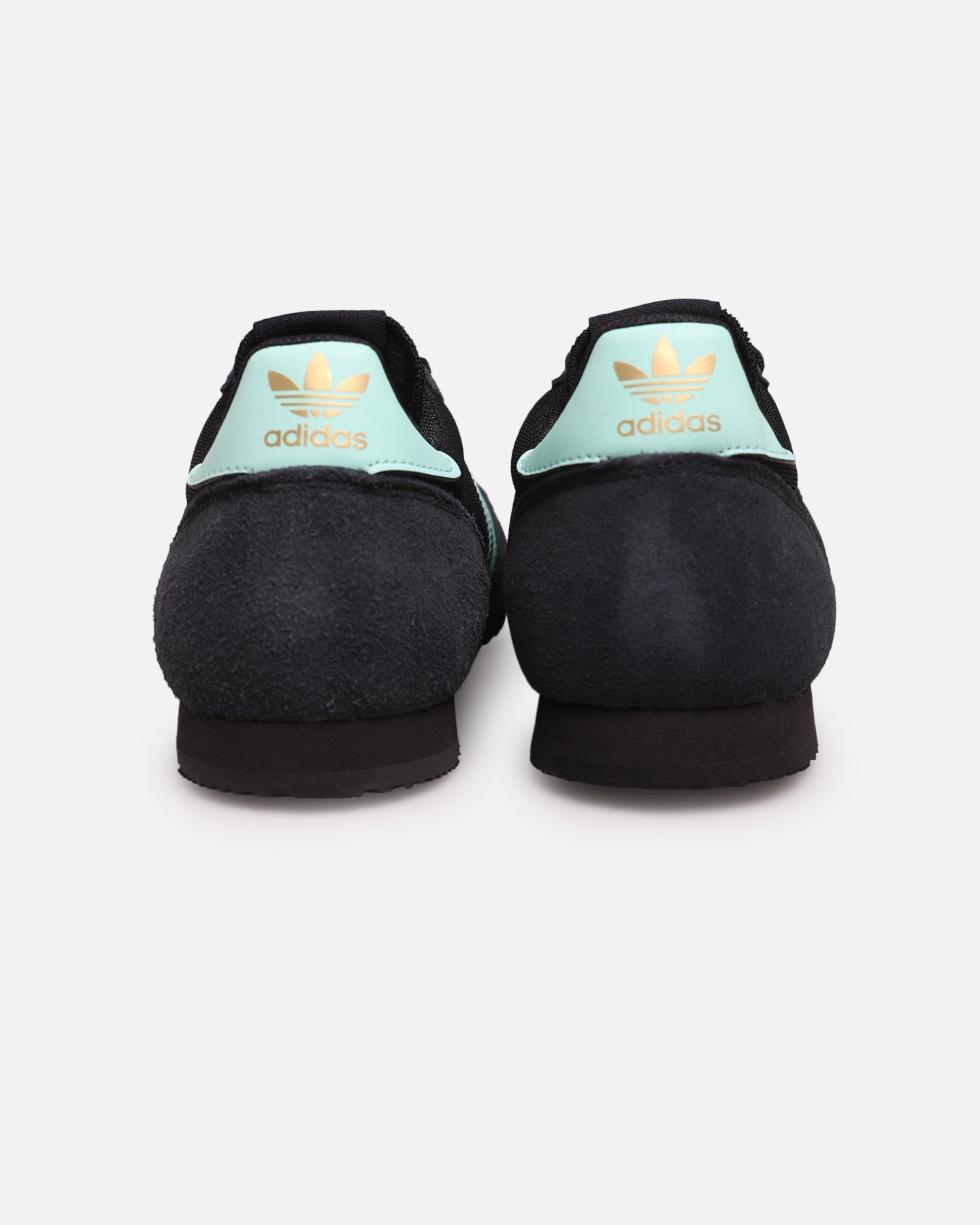 R71 Black/Mint