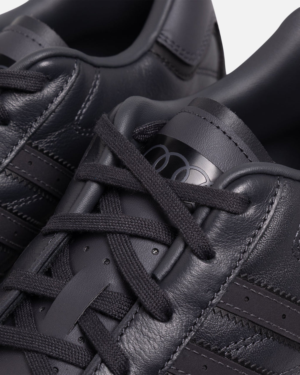 X Audi F1 Adiracer Lo Black