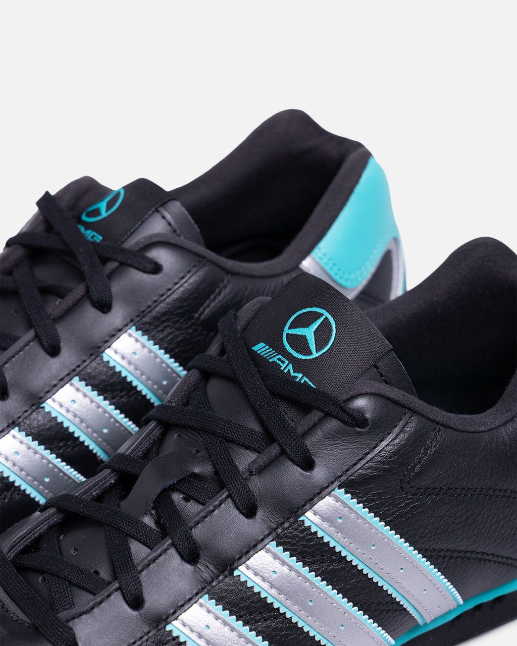 X Mercedes AMG Petronas F1 Team Adiracer Low Black