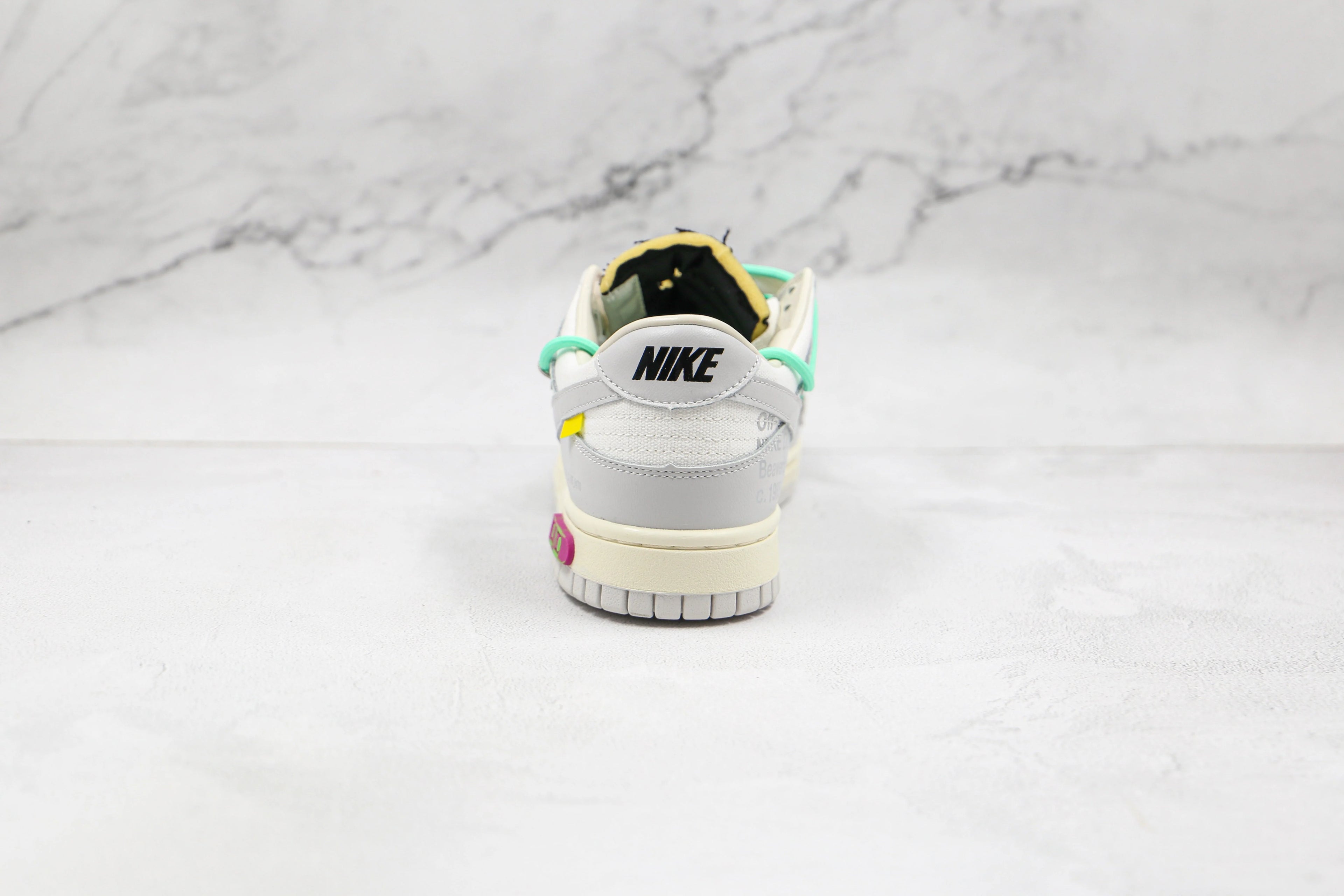 Nike Dunk Low Off White Lot 04