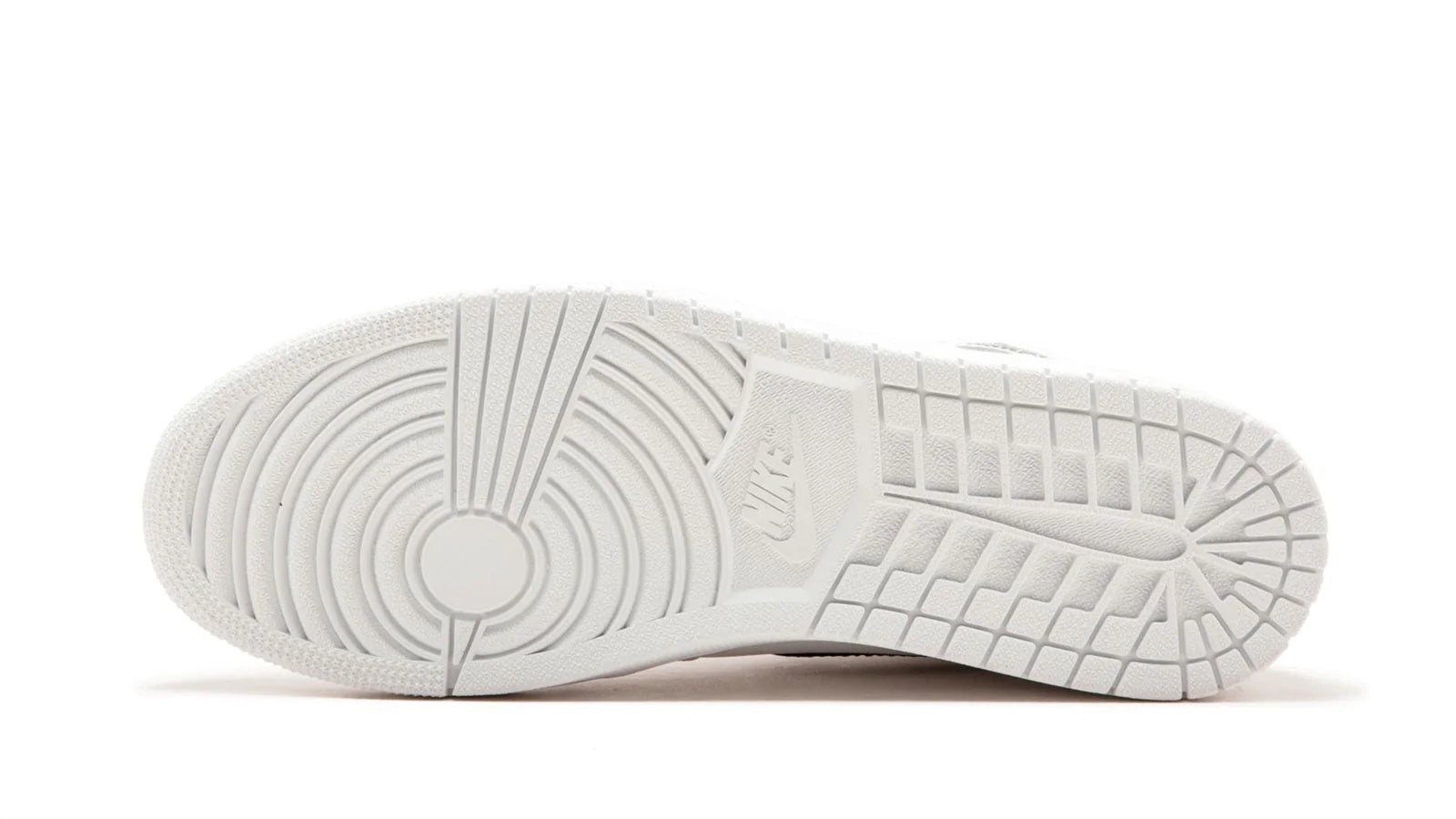 AIR JORDAN 1 RETRO HIGH OG Premium Essentials