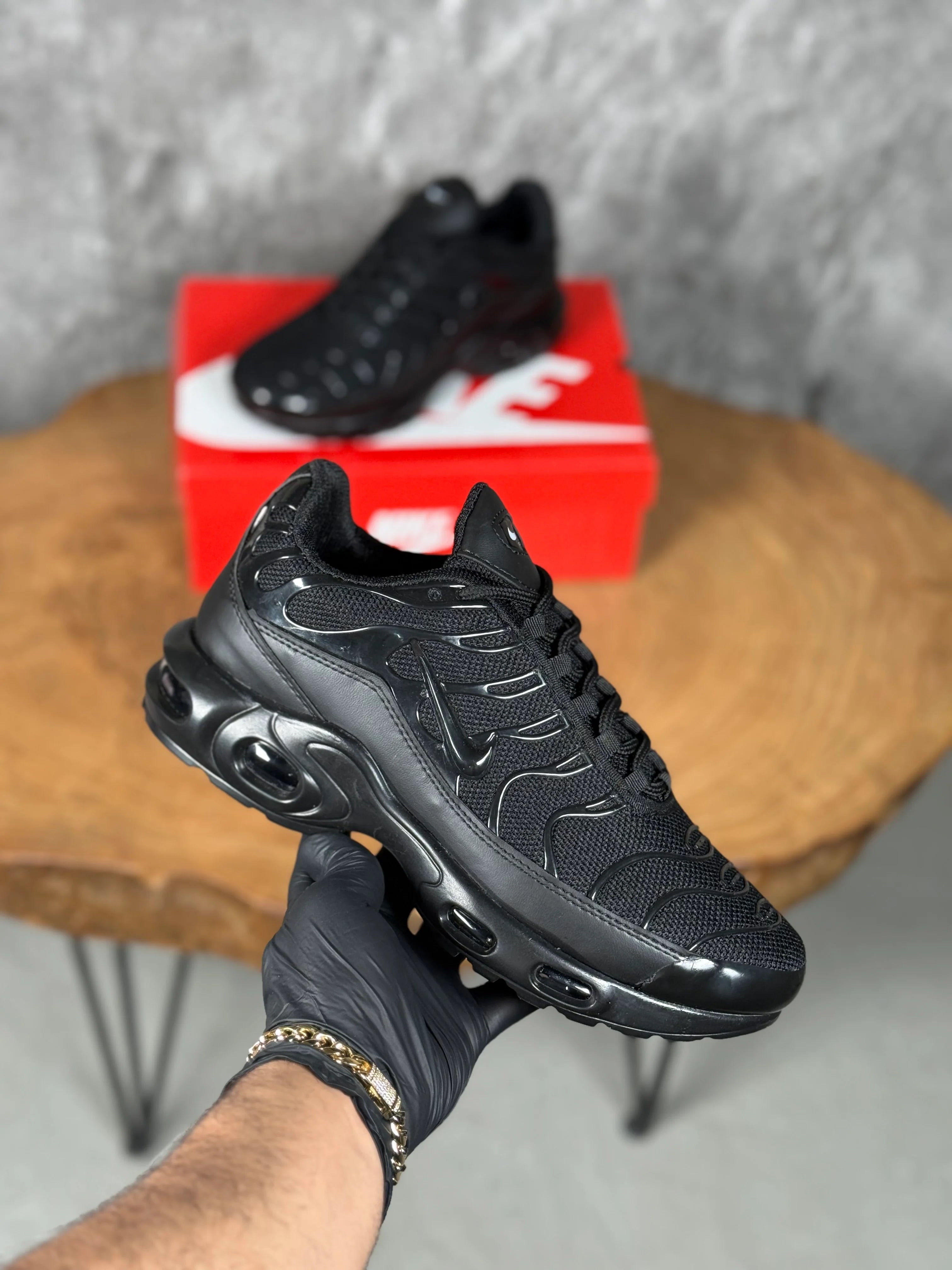 NIKE TN Modeli