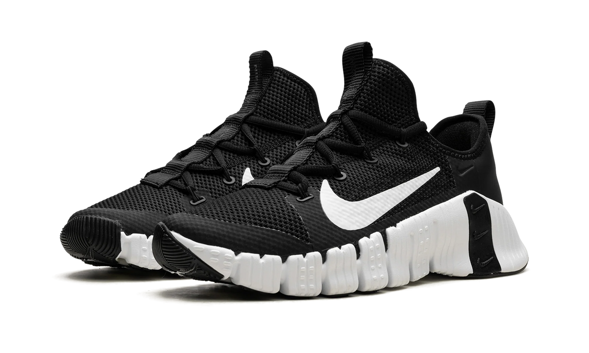 FREE METCON 3 WMNS"Black/ White" CJ6314 010