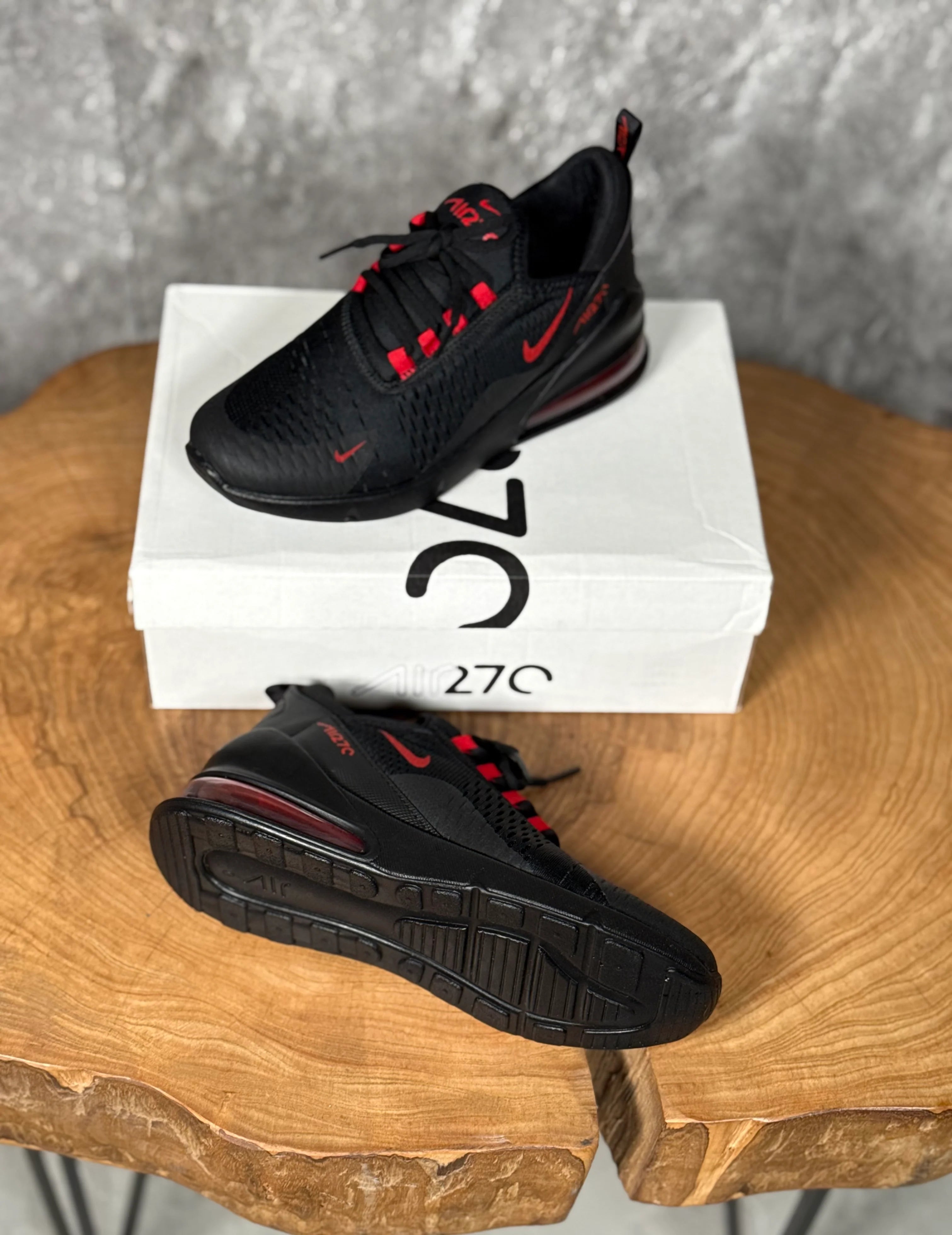 NIKE 270 MODEL