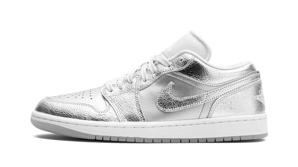 Air Jordan 1 Low SE WMNS Metallic Silver