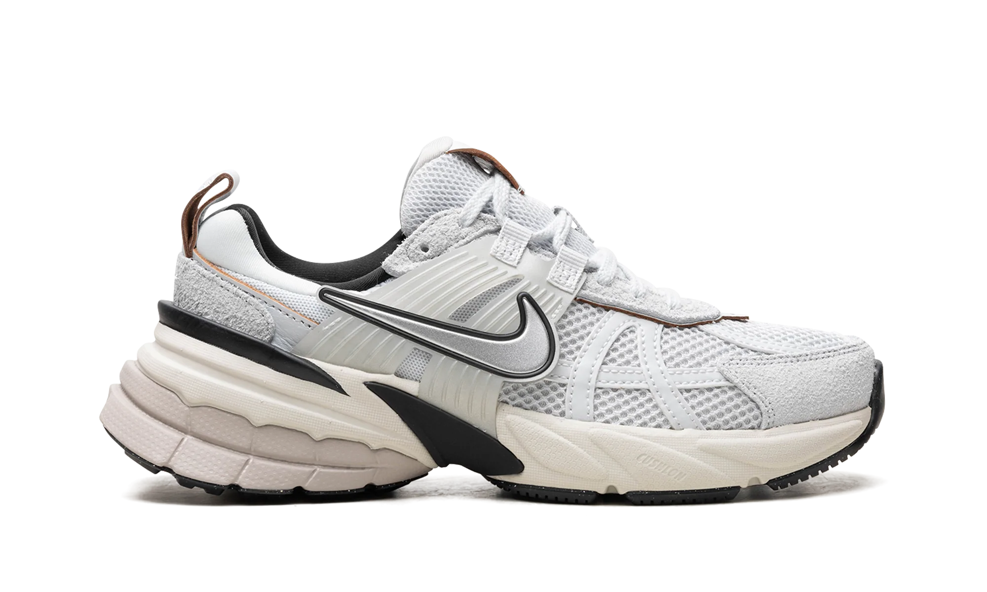 V2K Run WMNS"Pure Platinum/ Chrome" FN6703 002