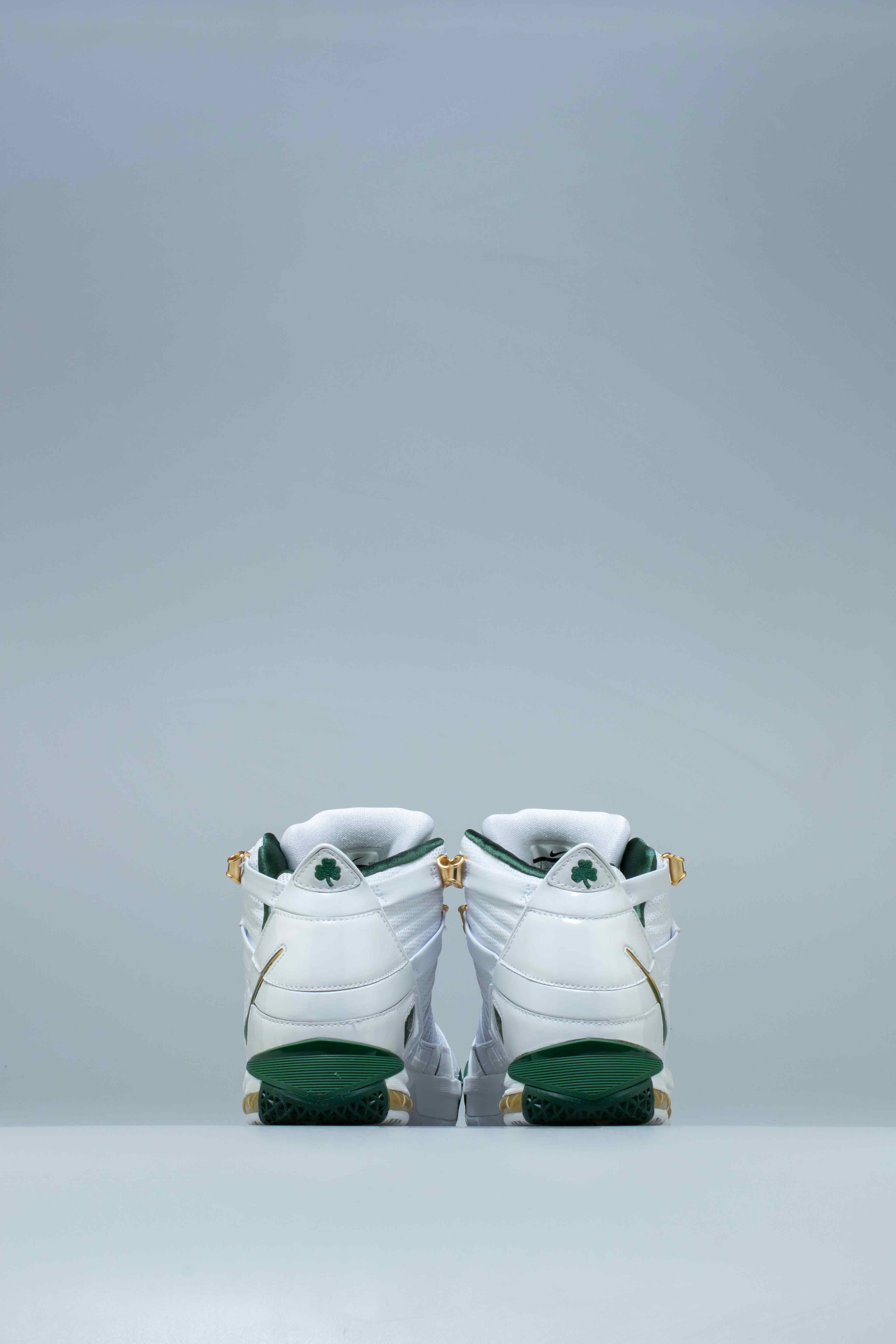 Lebron 3 QS Svsm Home Mens Basketball Shoe White Deep Forest Gold Dust