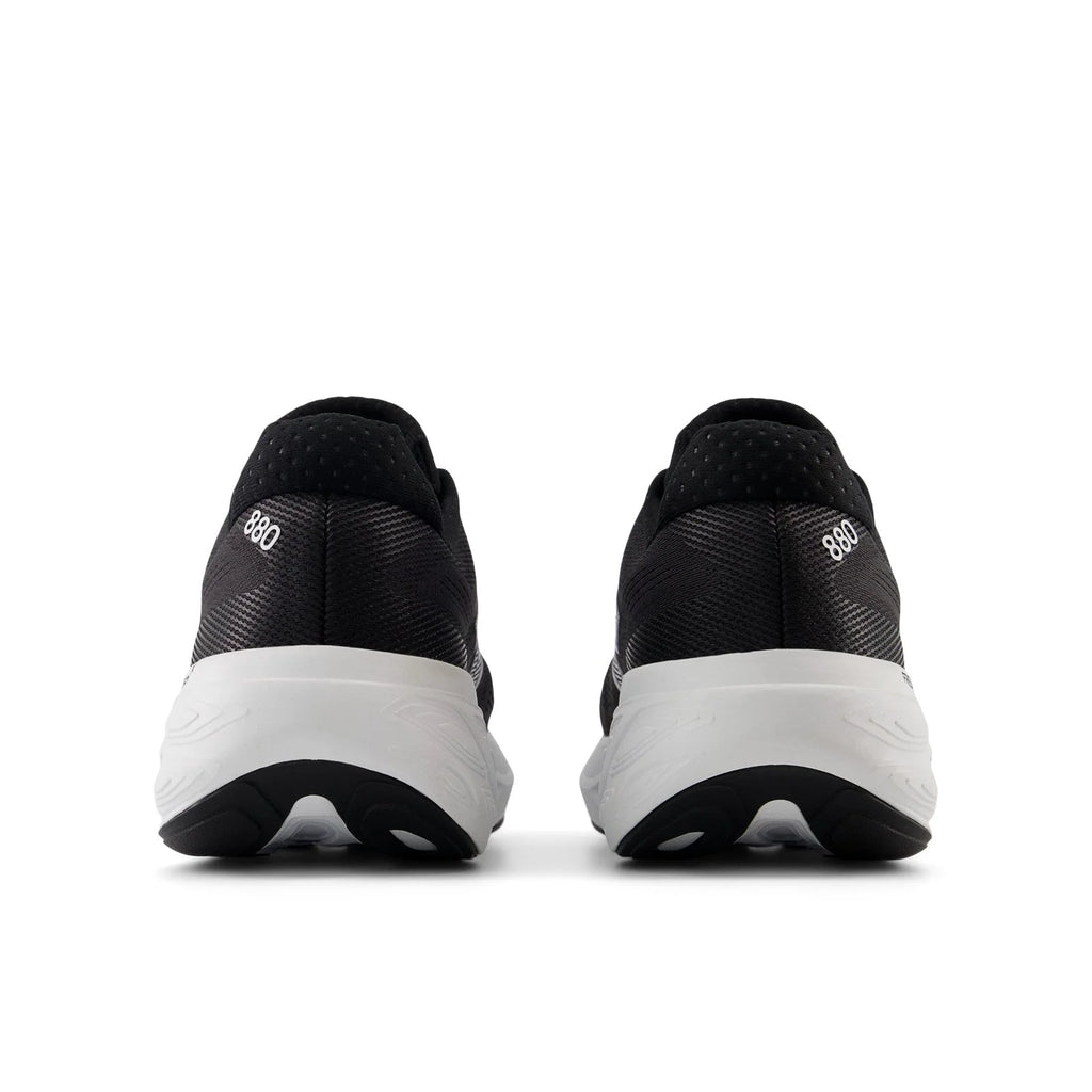 Men's Fresh Foam X 880v15 in Black with NB 103 White and Reflection