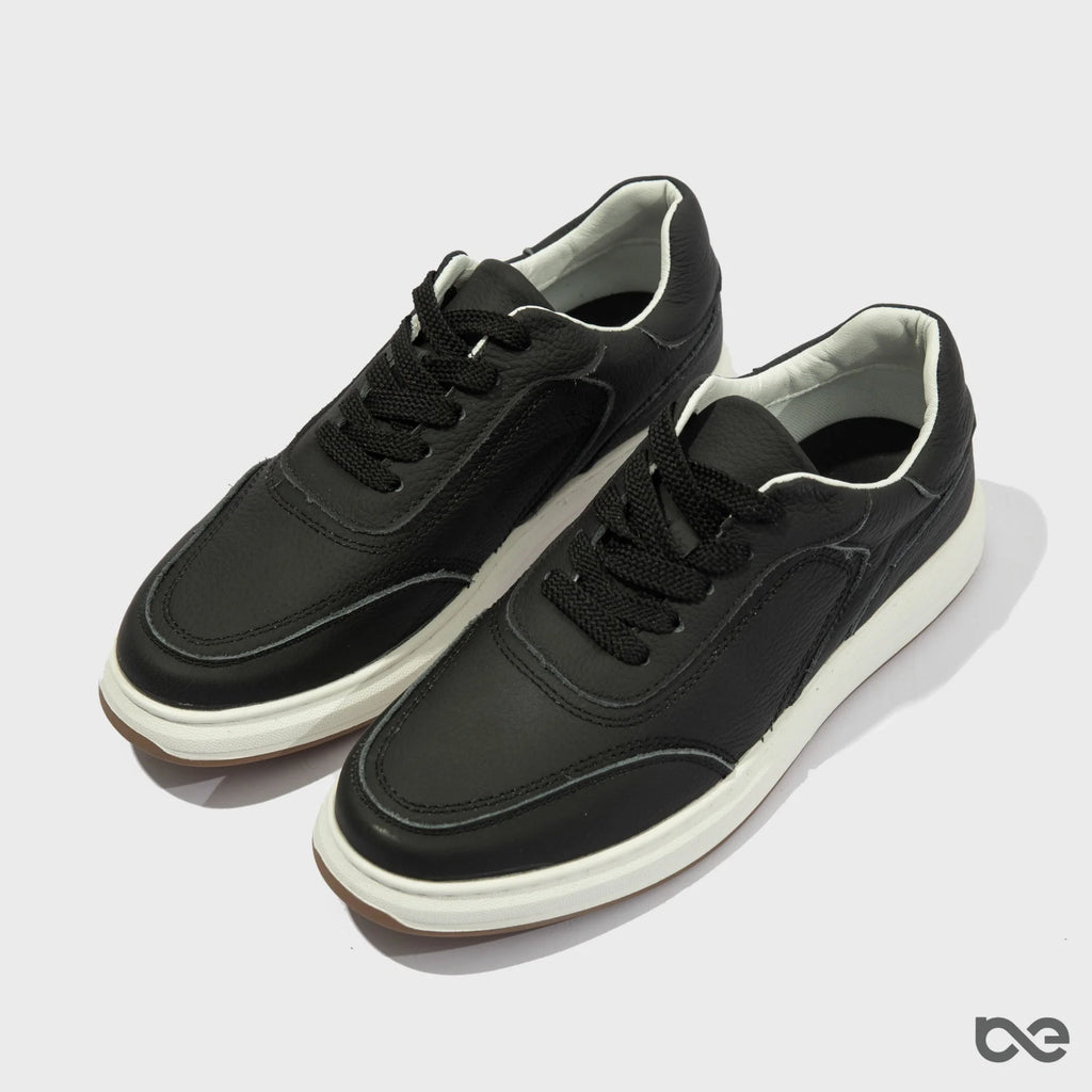 ARCTIC BLACK SNEAKER