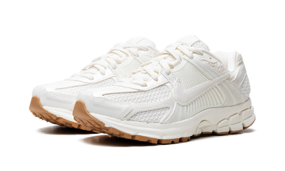 WMNS Zoom Vomero 5"SAIL GUM" HM5886 133