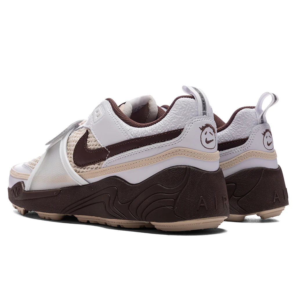 Nike x Travis Scott Zoom Field Jaxx White Light Chocolate White