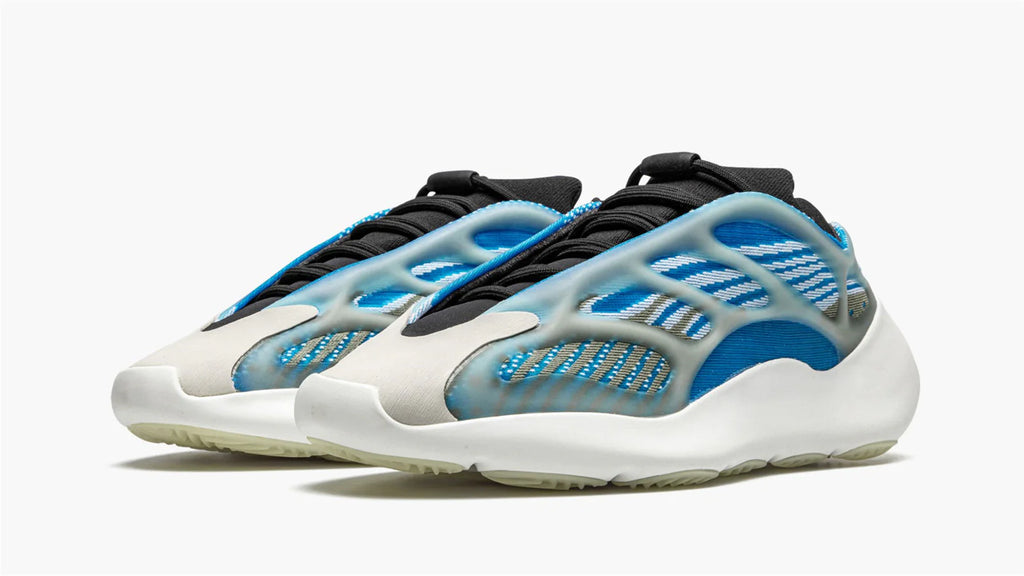 YEEZY 700 V3 Arzareth