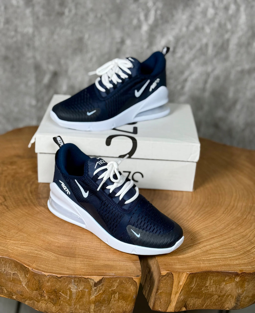 NIKE 270 MODEL