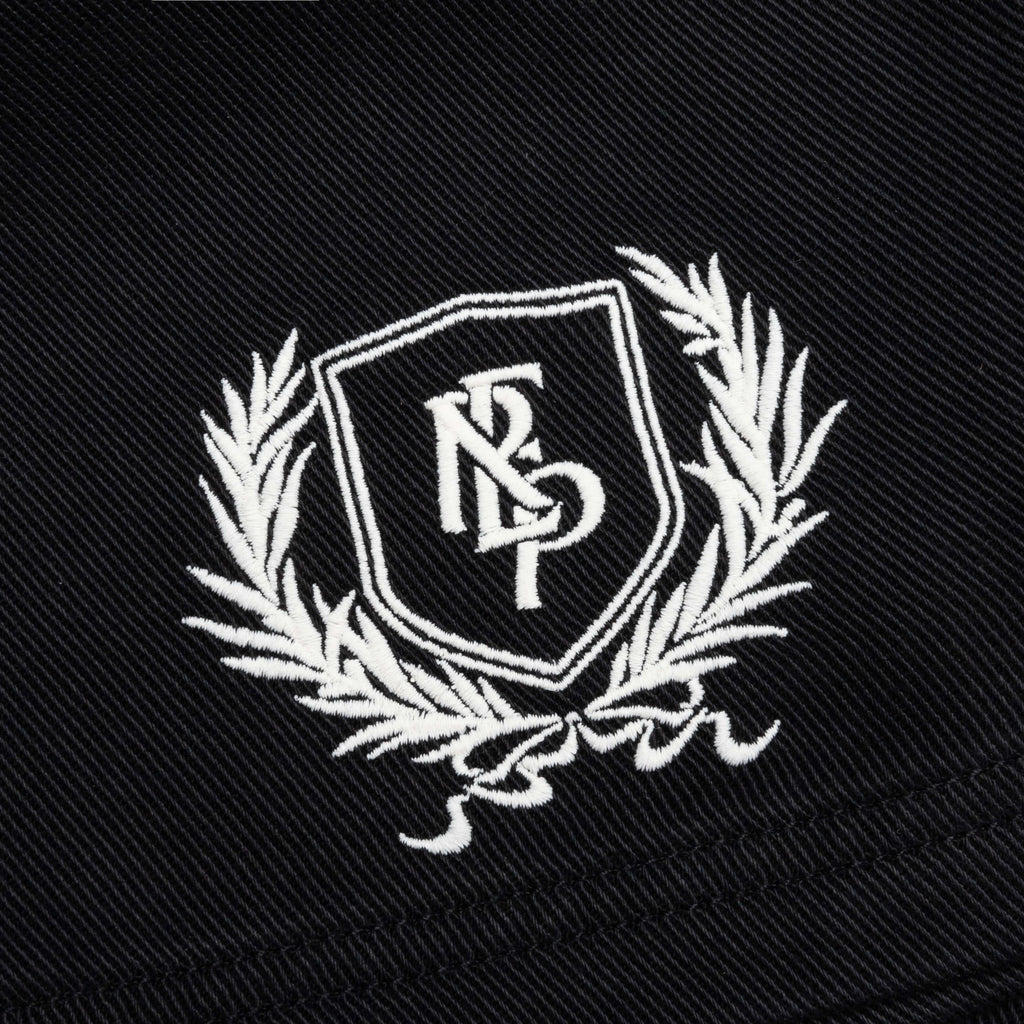 Crest Short Jet Black
