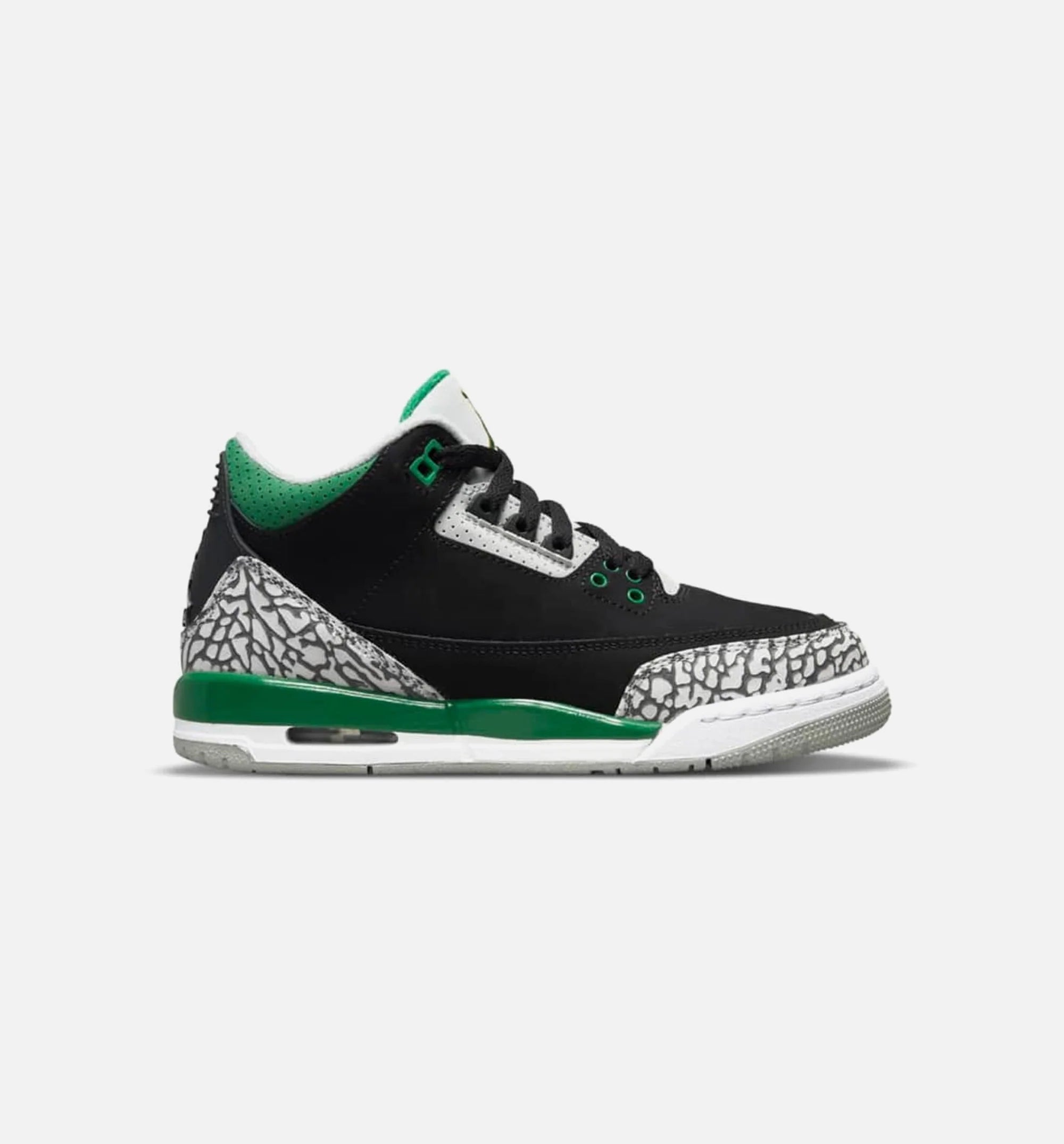 Air Jordan 3 Pine Green Grade School Lifestyle Shoe Black Pine Green Cement Grey White
