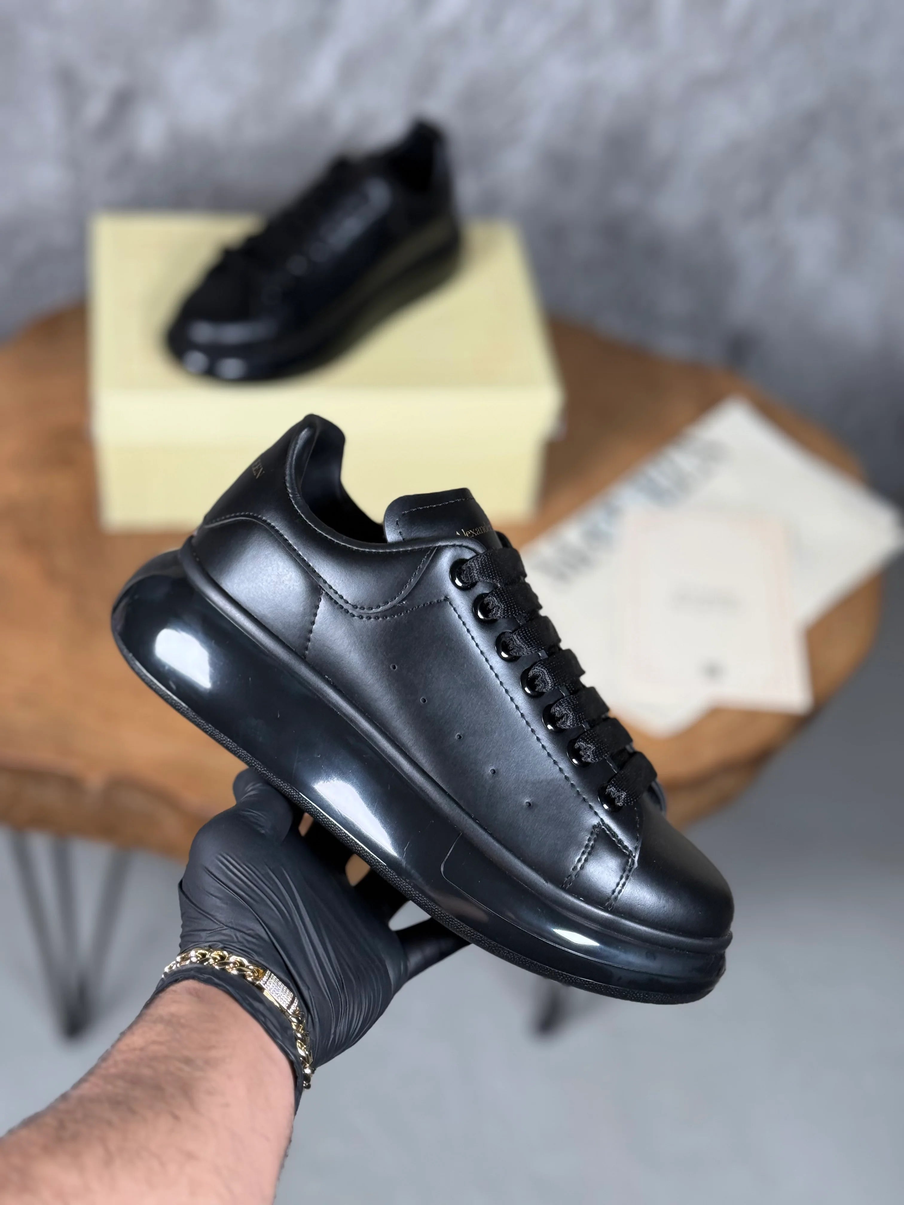 ALEXANDER MQUEN MODEL SİYAH
