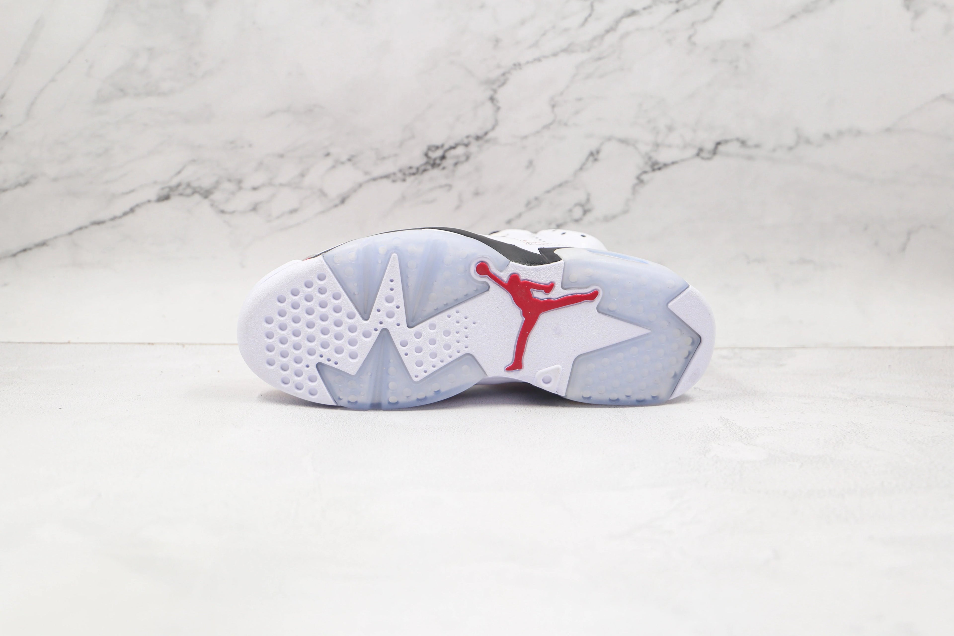 Jordan 6 Retro Carmine