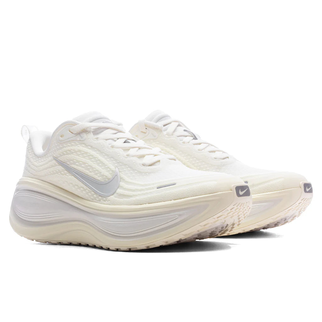 Womens Vomero Plus Sail Summit White Alabaster