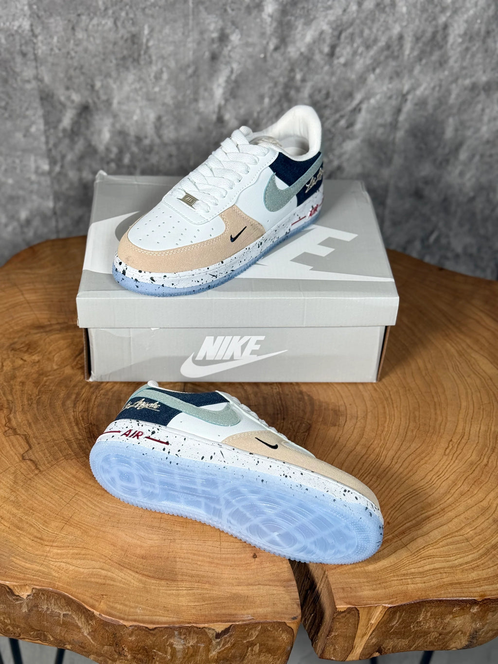 NIKE AIR LOSANGELES MODEL