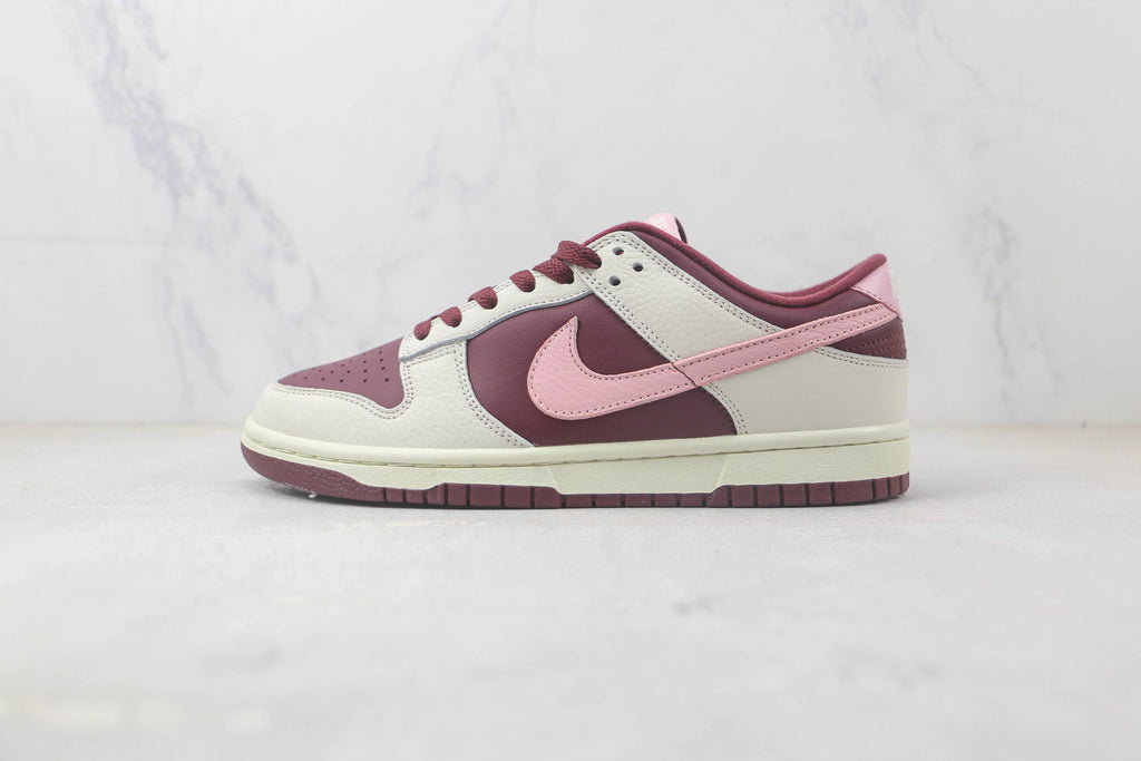 Nike Dunk Low Valentines Day