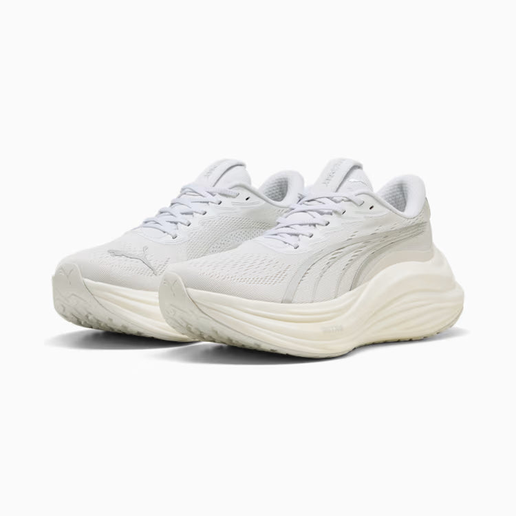 Womens Puma MagMax NITRO Final Sale