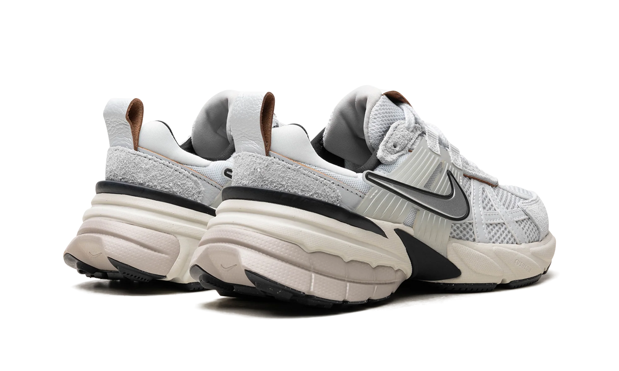 V2K Run WMNS"Pure Platinum/ Chrome" FN6703 002