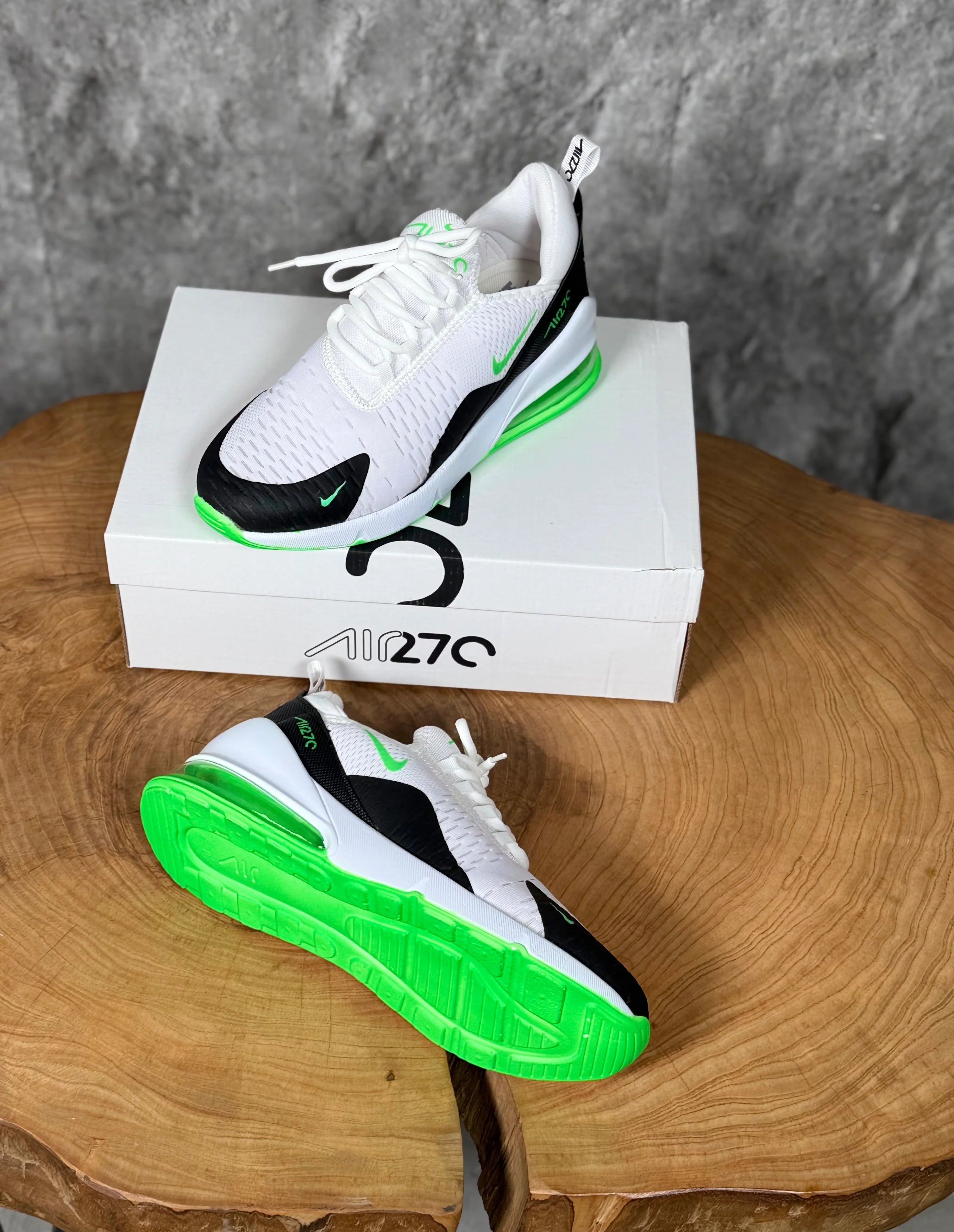 NIKE 270 MODELİ