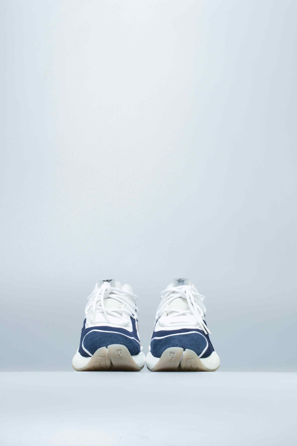 Crazy BYW Lvl 1 X Bristol Mens Shoe Navy Cloud White Feather White