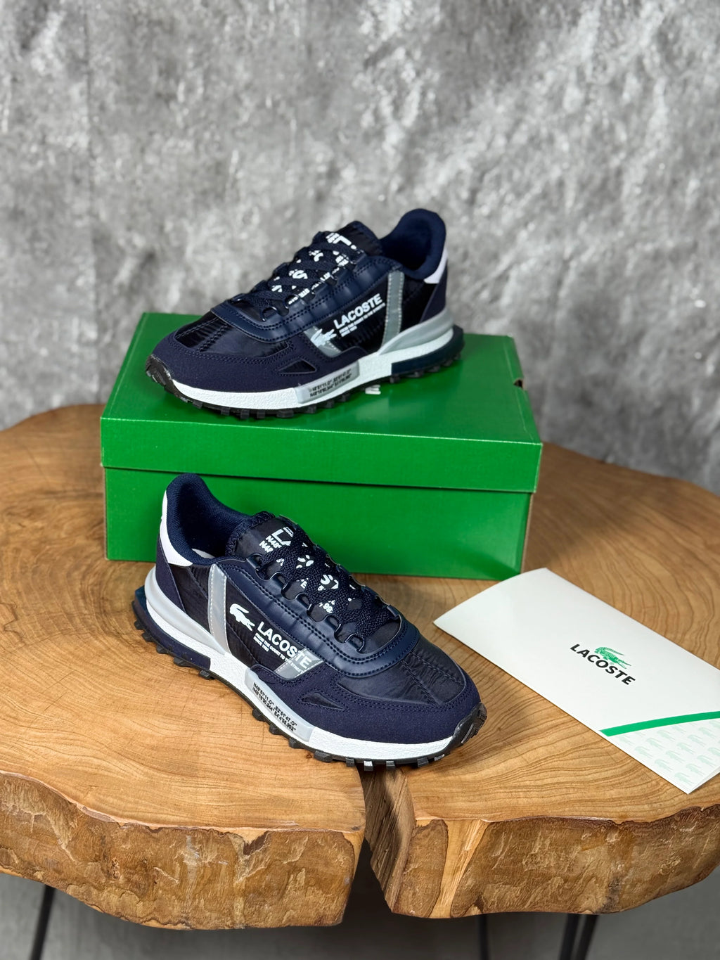 LACOSTE MODEL