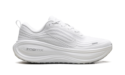 Vomero Plus WMNS"Triple White" HV8154 102