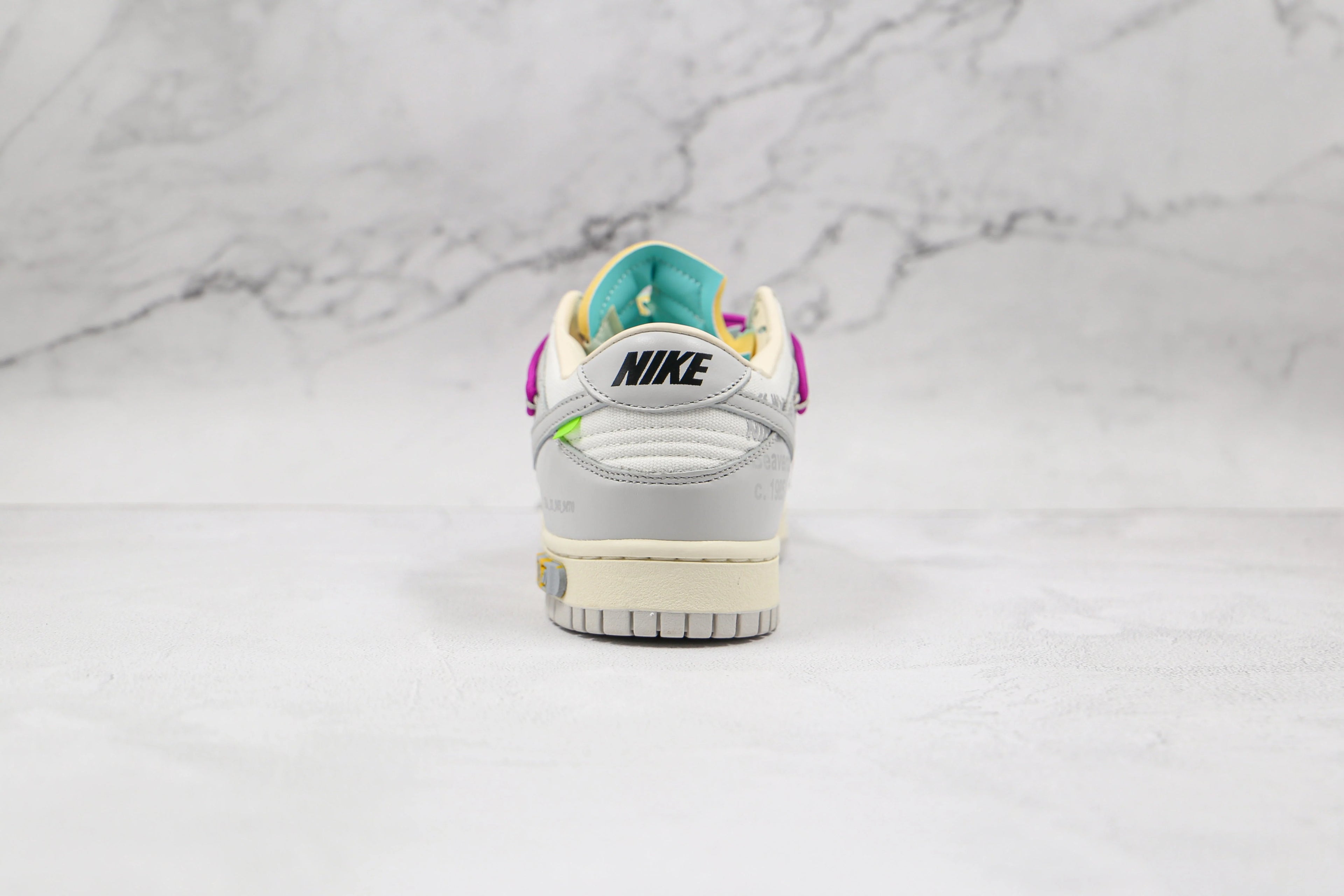Nike Dunk Low Off White Lot 21