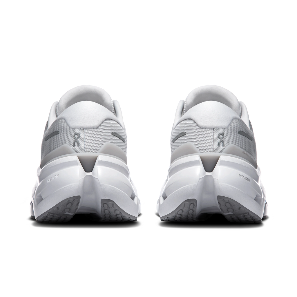 Women's Cloudrunner 3 in Frost/Glacier