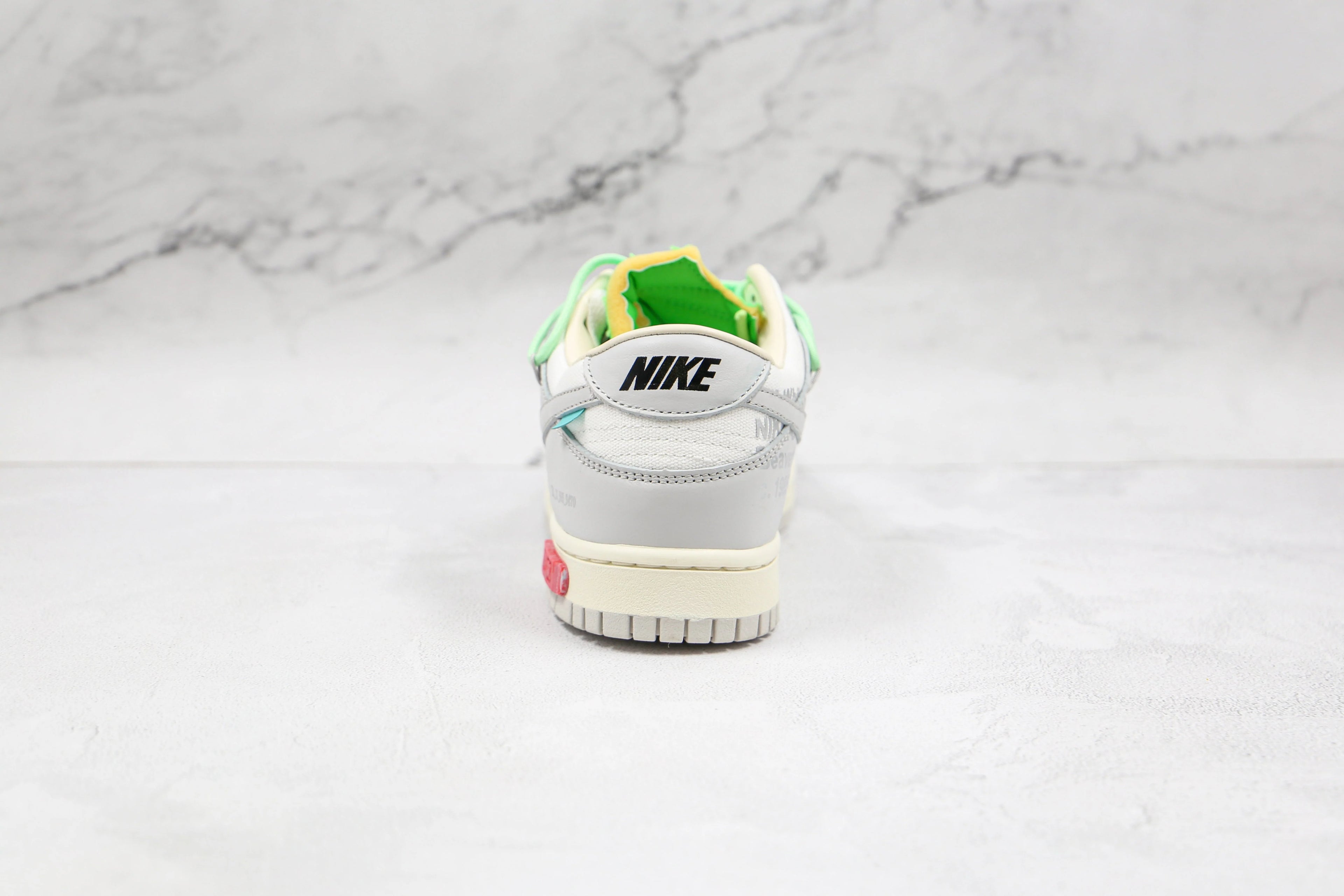 Nike Dunk Low Off White Lot 07