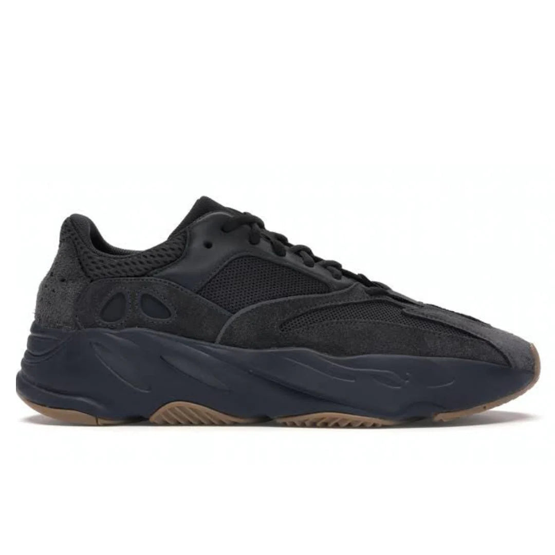 Adidas Yeezy Boost 700 Utility black