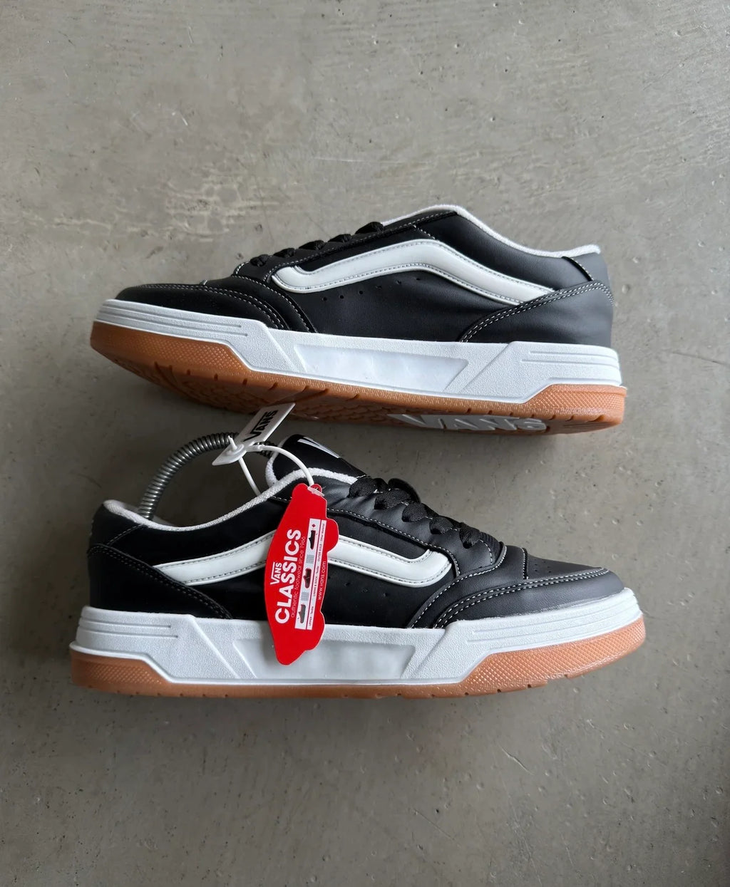 VANS MODEL