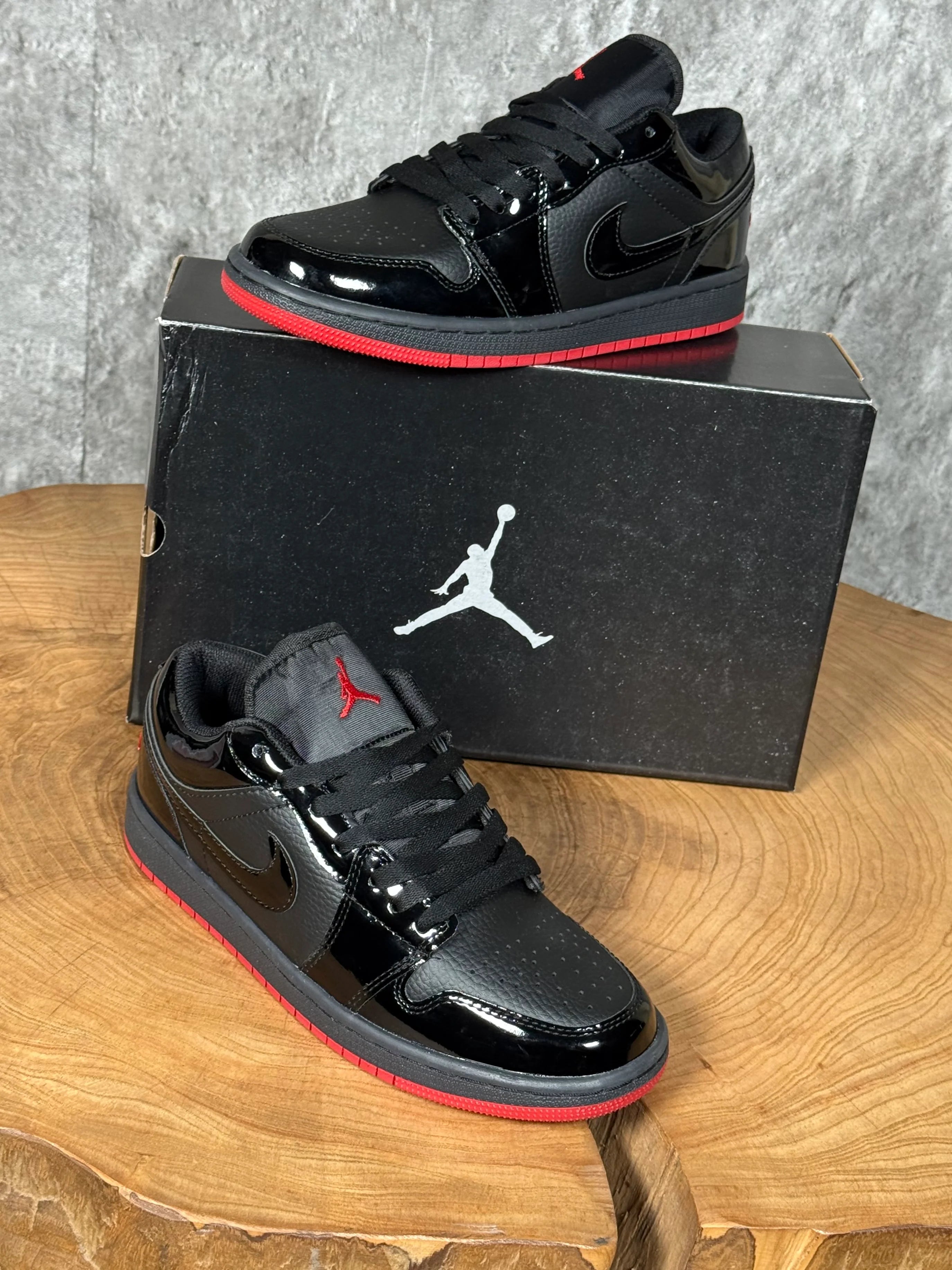 NIKE JORDON MODEL