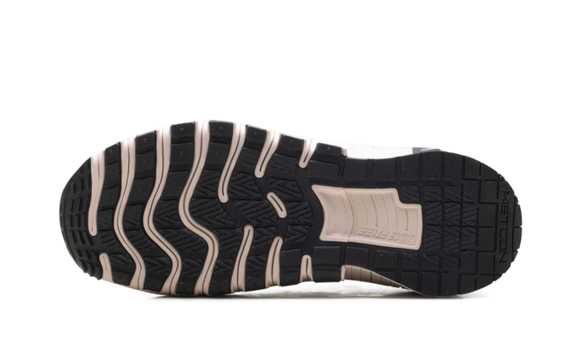 Free Metcon 6 SE WMNS "Black Silt Red" HV2017 001