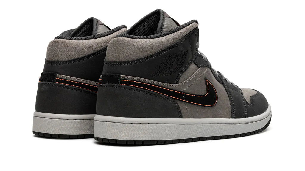 Air Jordan 1 Mid SE Night Stadium