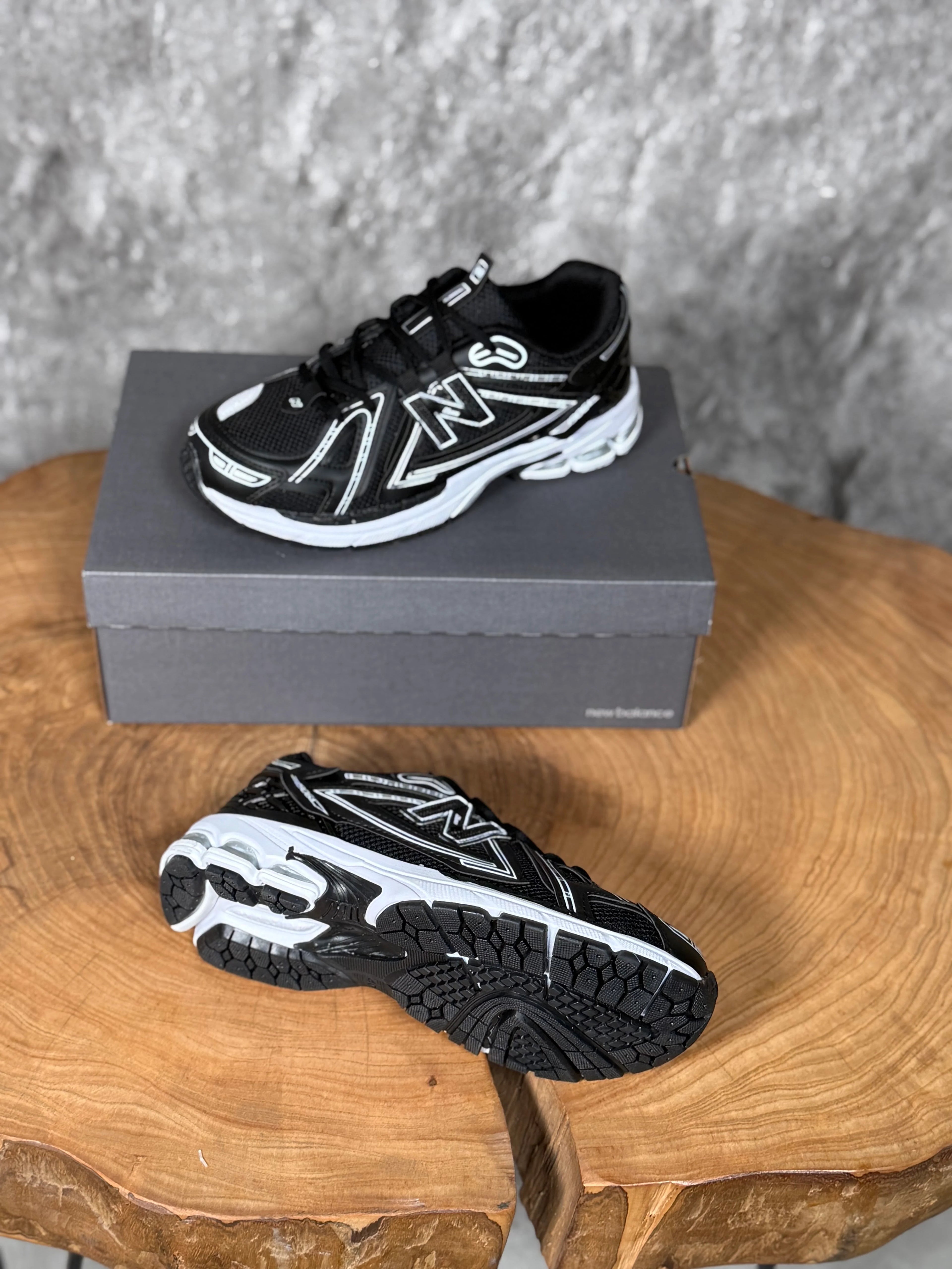 NEW BALANCE 1906 MODELİ