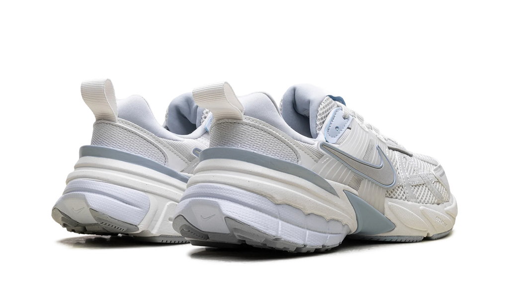 V2K Run WMNS "Platinum Tint Summit White Light Smoke Grey" FD0736 009