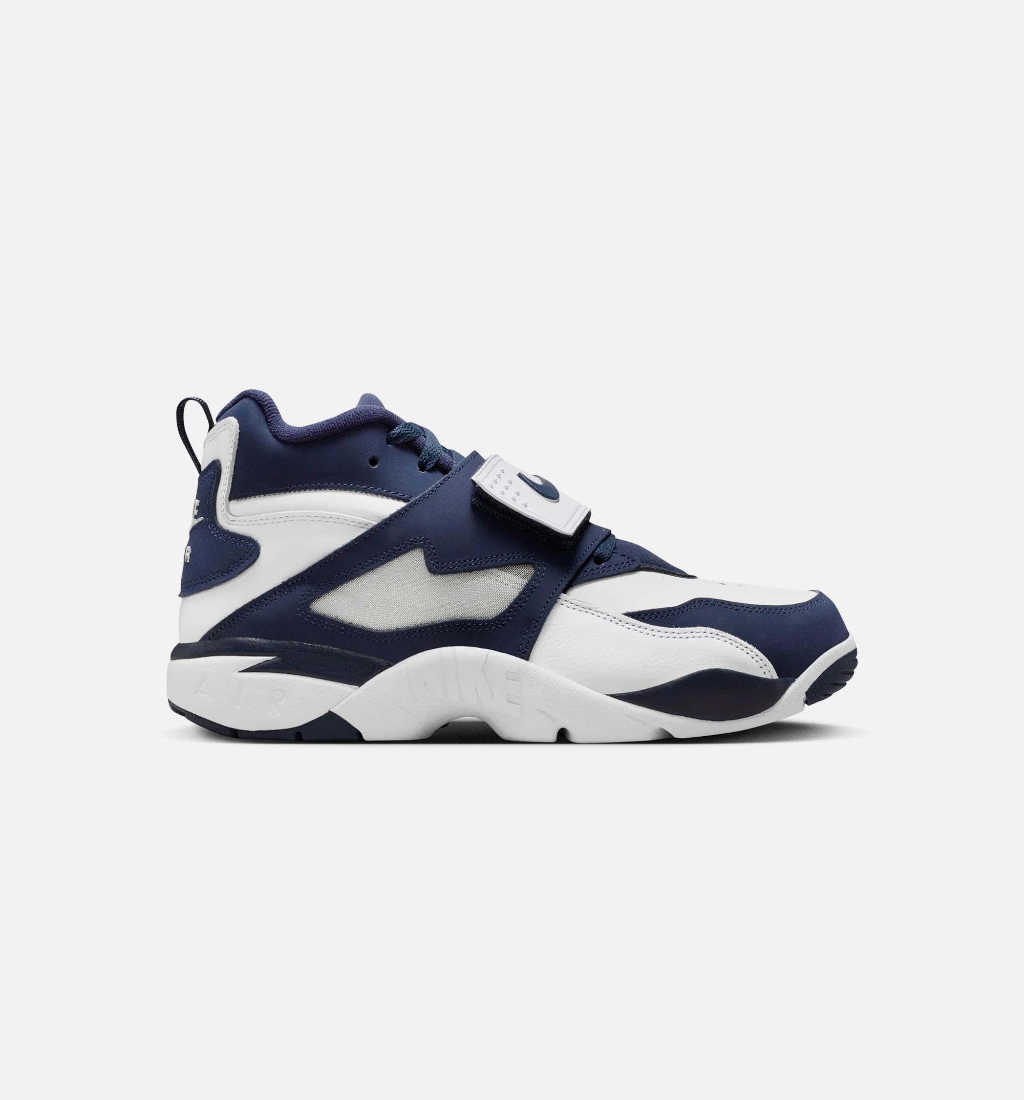 Air Diamond Turf White And Metallic Silver Mens Lifestyle Shoe White Fire Red Black Metallic Gold