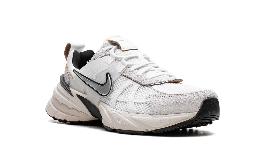 V2K Run Wmns"Summit White" FN6703 100