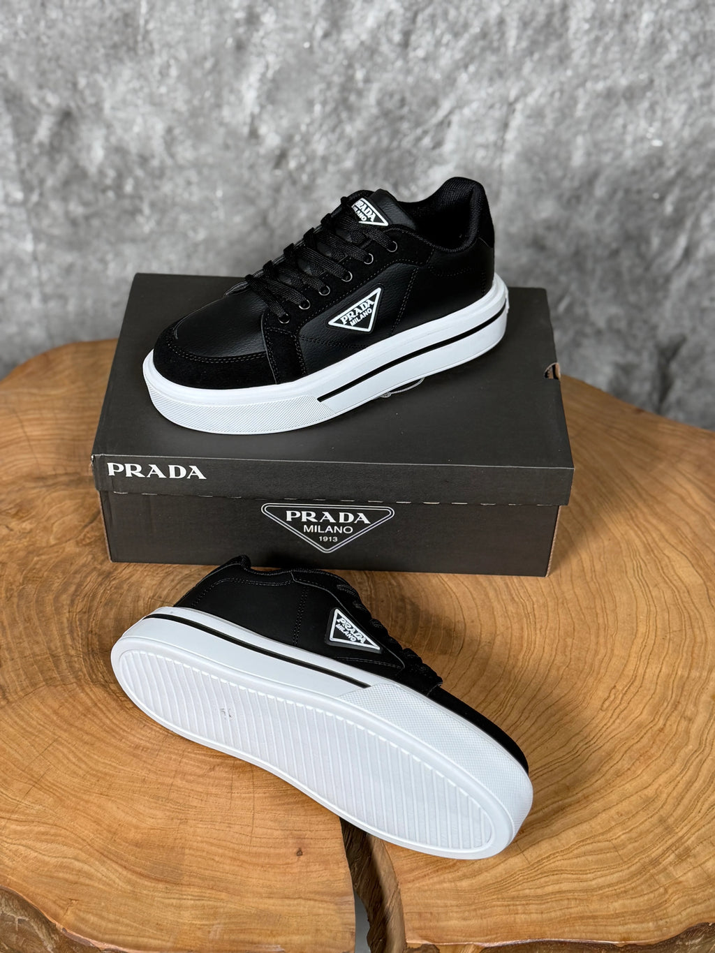 PRADA YENİ SEZON CASUAL
