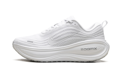 Vomero Plus WMNS"Triple White" HV8154 102