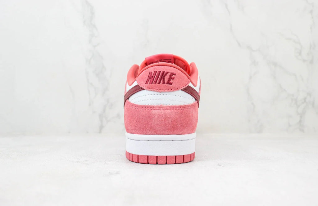 Nike Dunk Low Valentines Day 2024