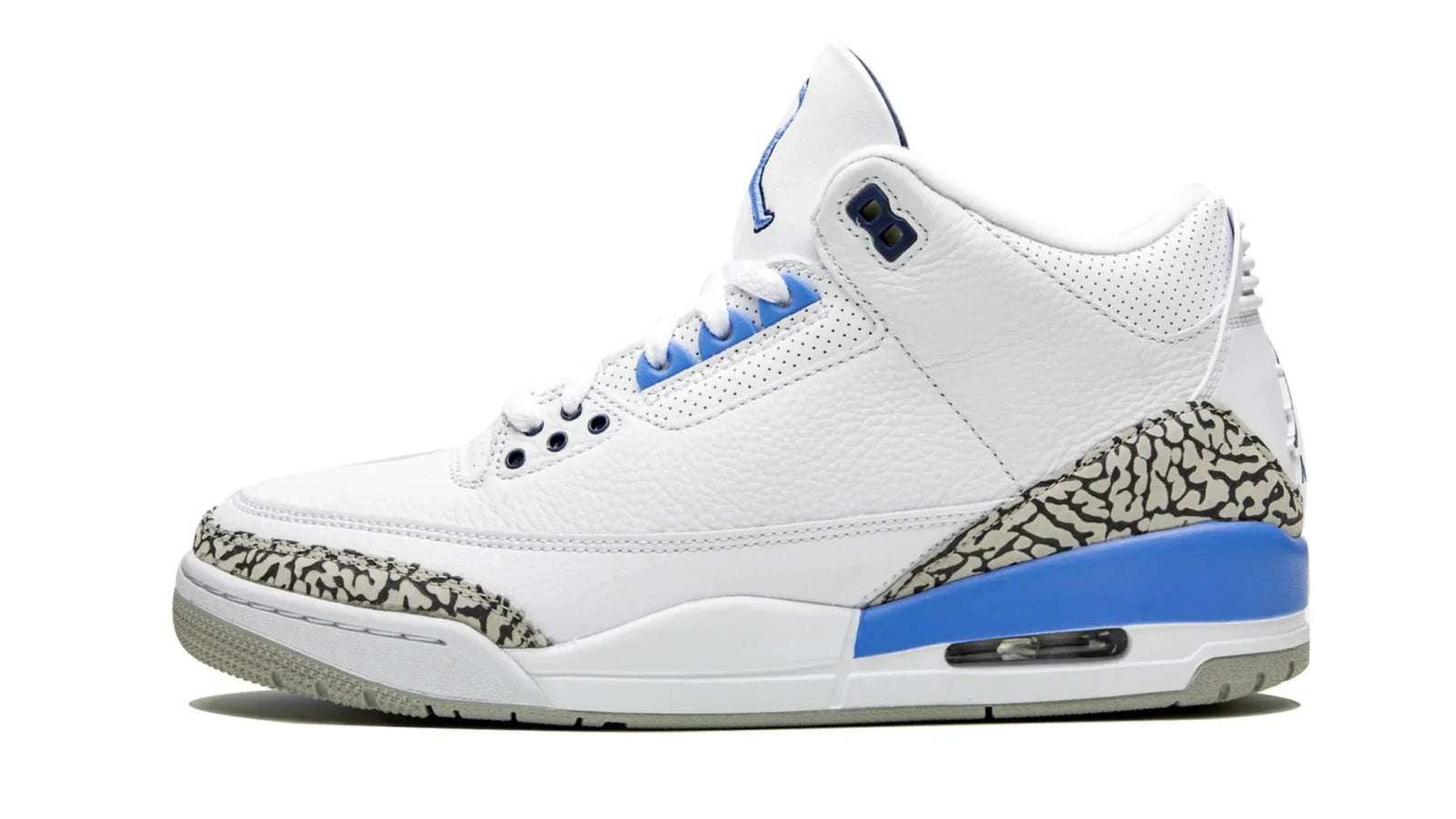 Air Jordan 3 Retro UNC
