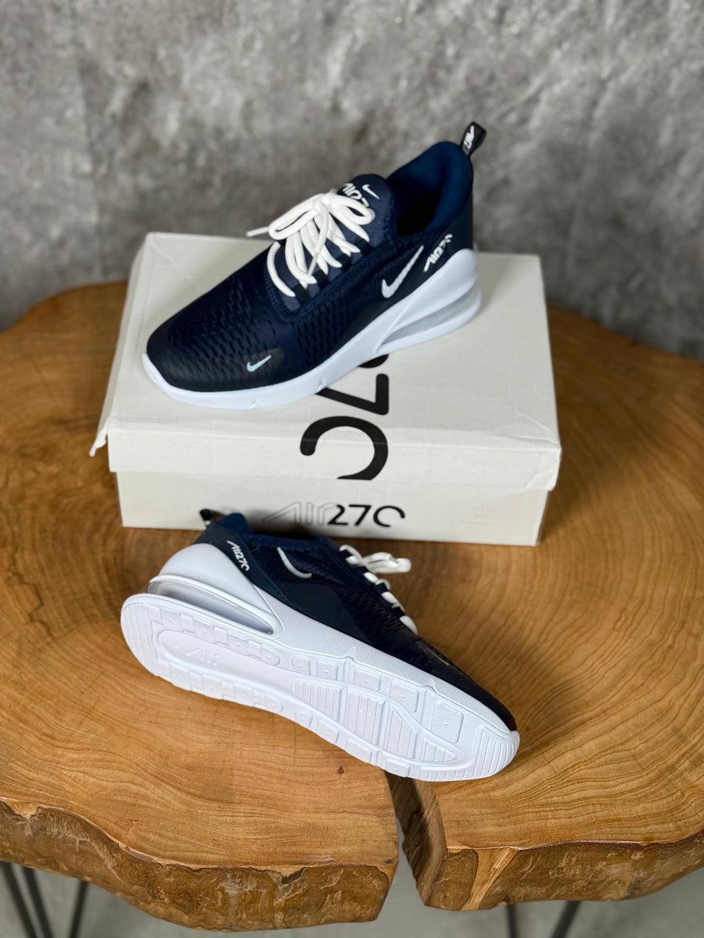 NIKE 270 MODEL